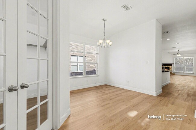 Photo - 741 Sundrop Dr