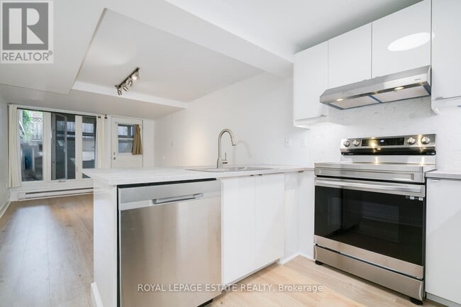 Photo - 155 Langley Ave