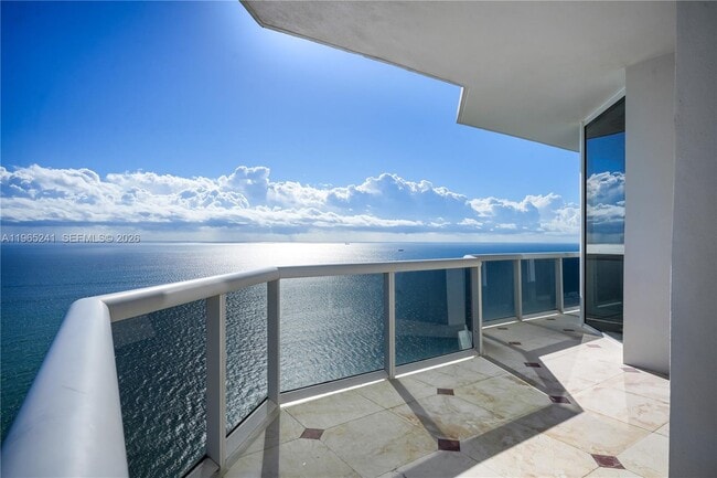 Photo - 4775 Collins Ave Unit 2805