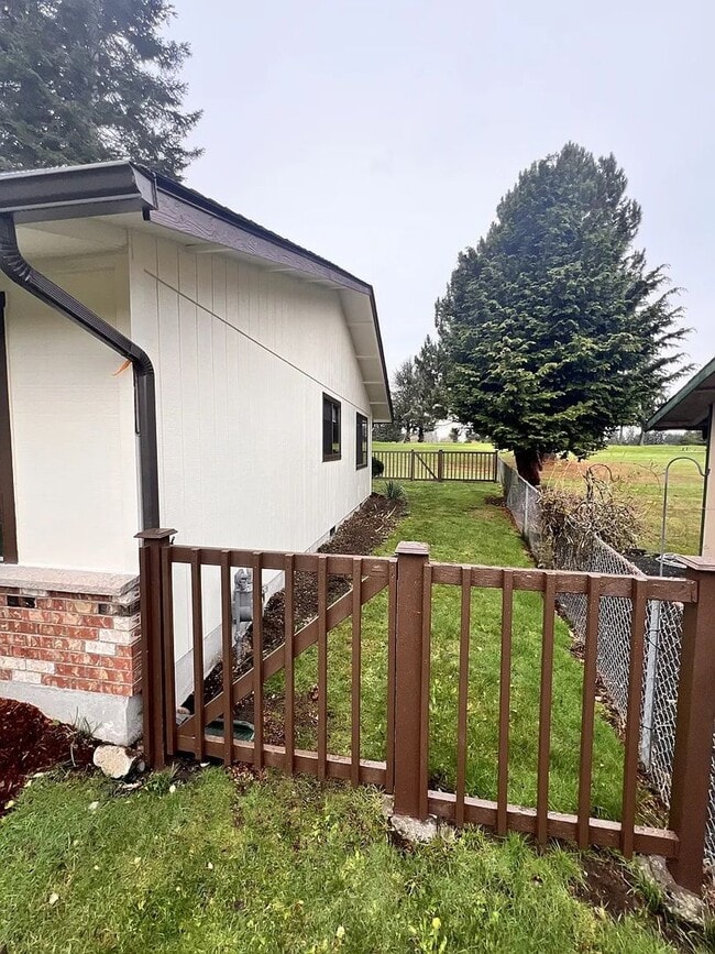 Photo - Rambler Golf Course View 3bd 2bath Avail. March 6th