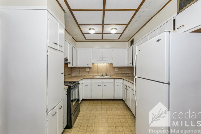 Photo - 1723 N Holyoke St Unit 1