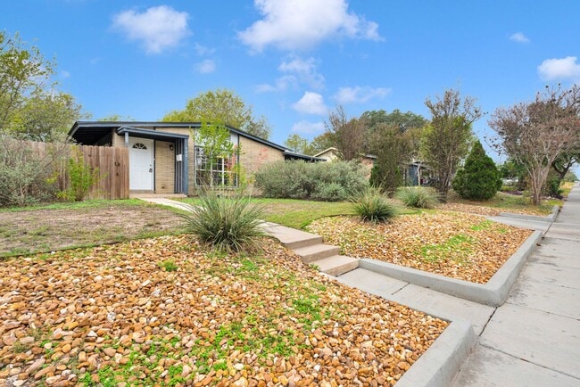 Photo - Move-In Ready Home with Brand New Finishes!