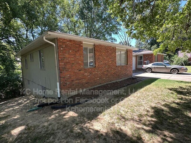 1705 N 76th Terrace