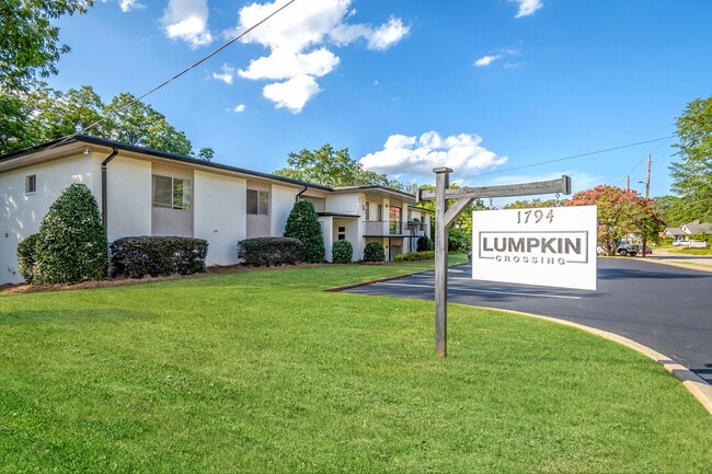 Photo - 1794 S Lumpkin St