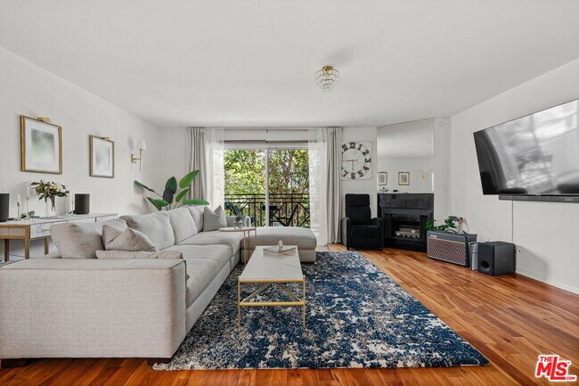 11907 Darlington Ave Unit 101