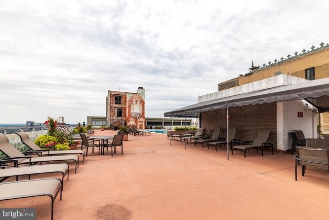 Photo - 224 W Rittenhouse Square Unidad 802