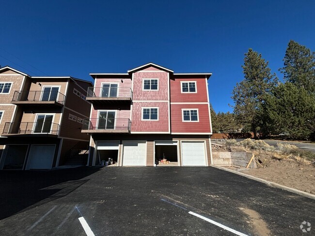 Building Photo - 2054 NW Monterey Pines Dr Unit 1 Rental