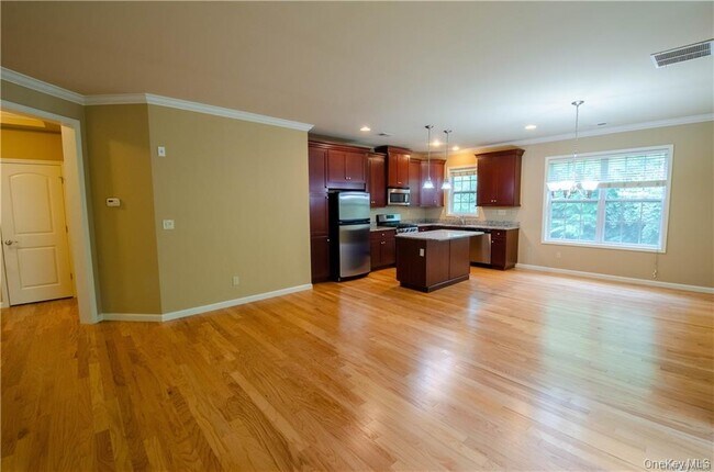 Photo - 213 Canter Ct