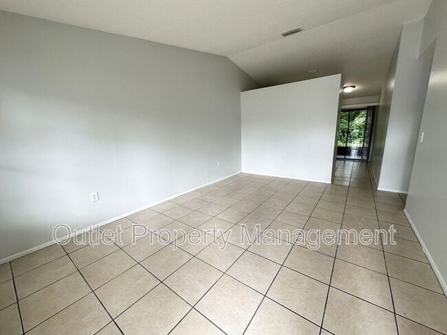 Photo - 1710 Ridgewood Ln Unit 1710-B