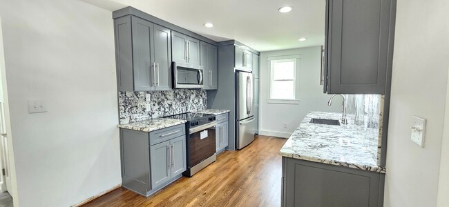 Photo - 707 Pegram Ln