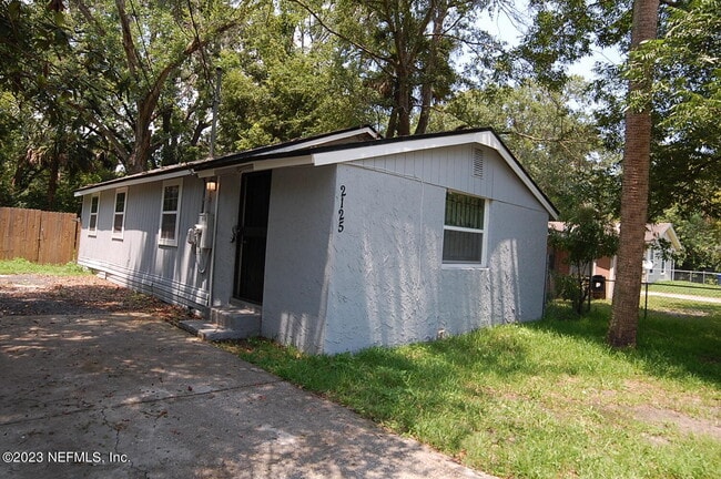 Building Photo - 2125 Morehouse Rd