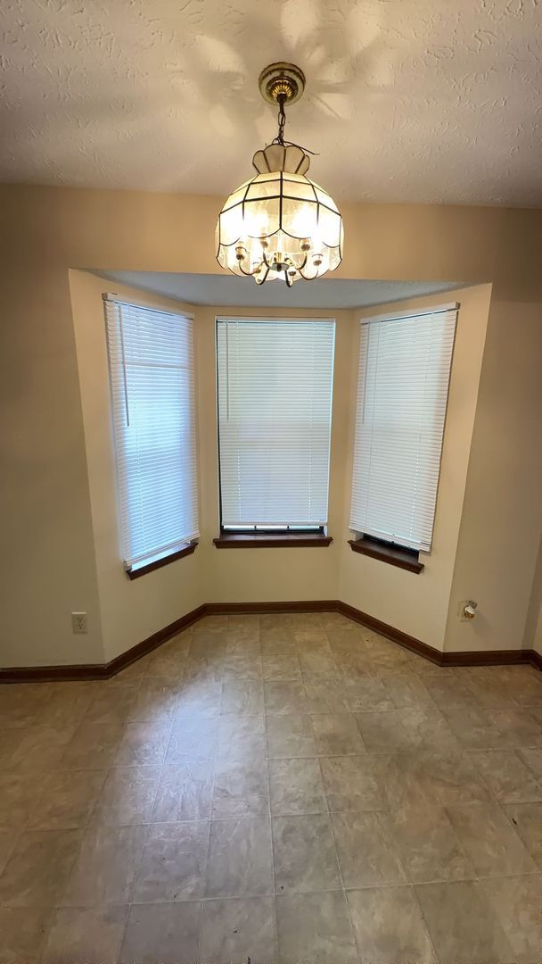 Photo - 103 Valley Creek Dr