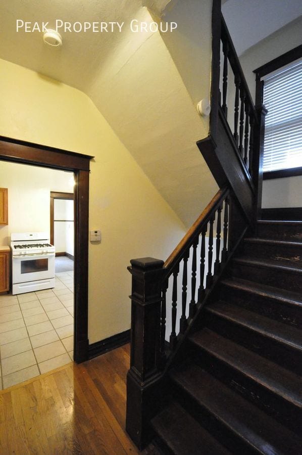 Photo - 2074 Summit St