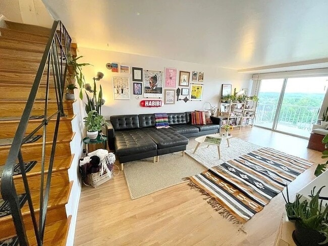 Photo - 301 N Beauregard St