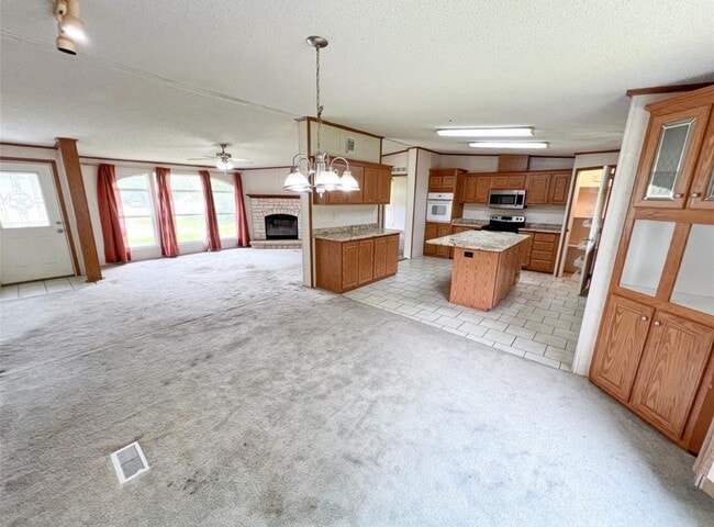 Photo - 24450 Cunningham Dr