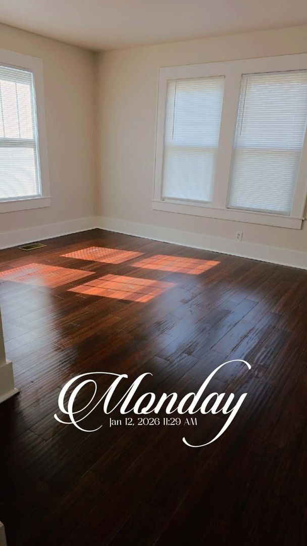 Photo - 910 Virginia St