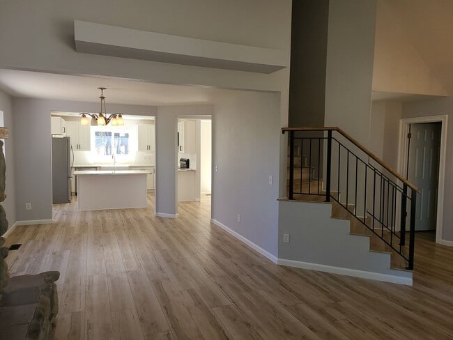 Photo - Beautiful Updated 3 bedroom 2.5 bath Hayde...