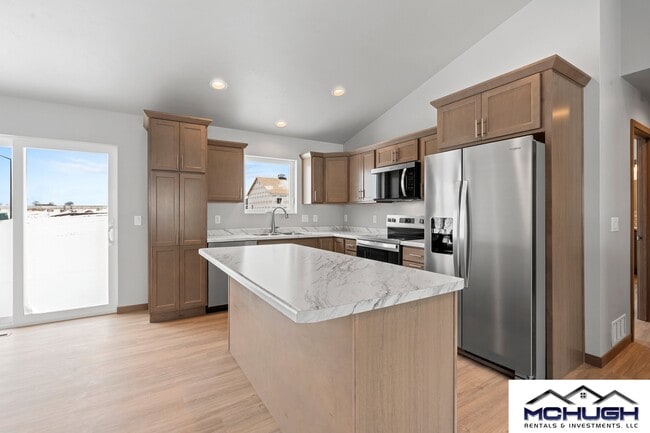 Photo - 1747 Sovereign Way