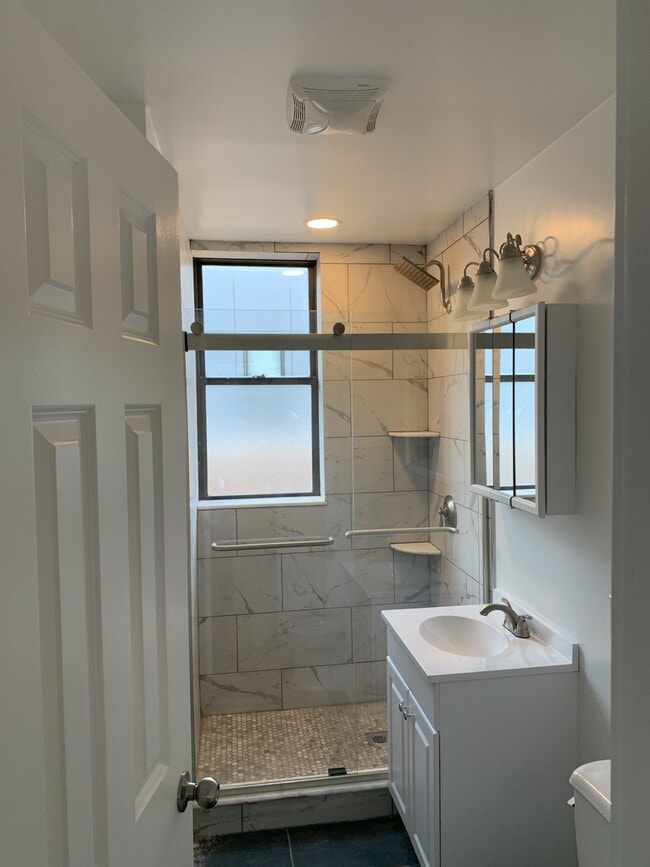 Photo - 11 Queensberry St Unit 39