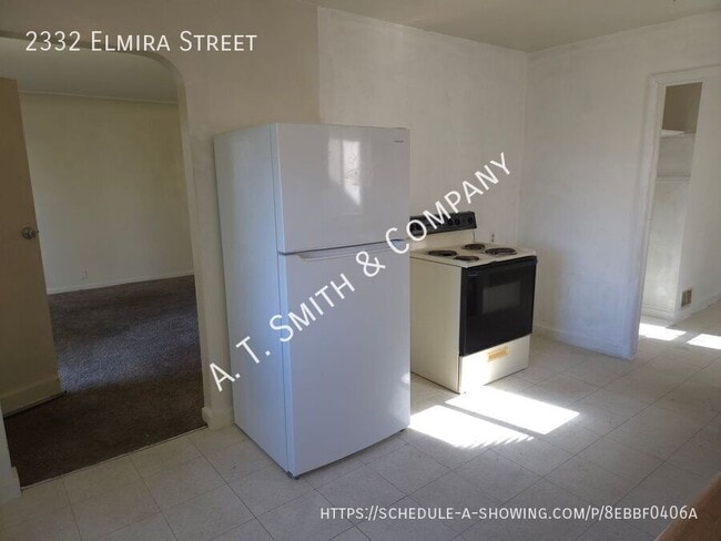 Photo - 2332 Elmira St