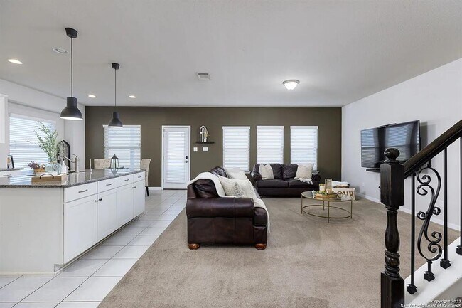 Photo - 241 Silver Maple Dr