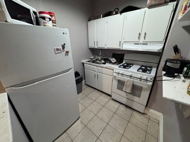 Four bedroom in Great Packards corner apartment - Four bedroom in Great Packards corner apartment Unidad #27