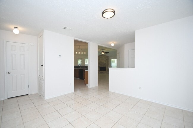 Photo - 2303 Old Dixie Dr