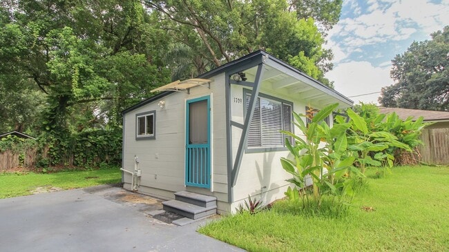 Photo - 1709 Cloverlawn Ave