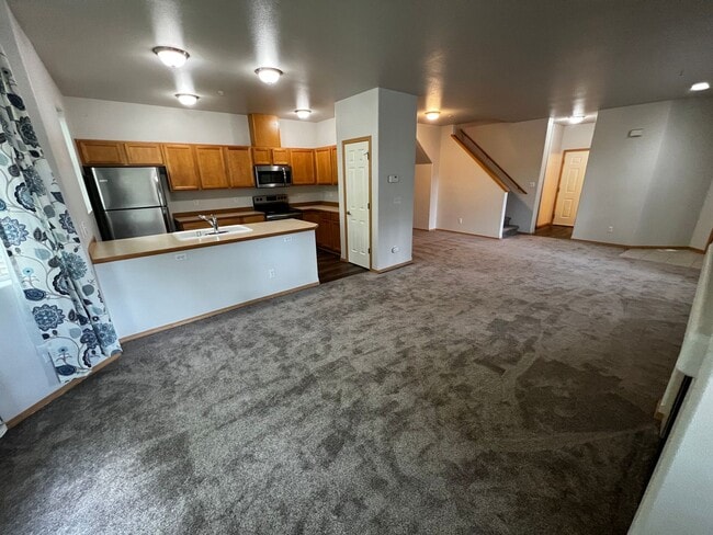 Photo - DuPont, end unit, 3 bedroom, 2.5 bath Townhome