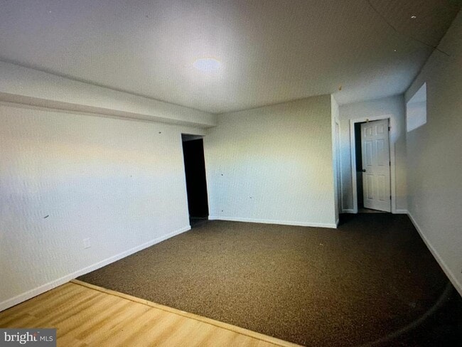 Photo - 401 Blue Bell Rd