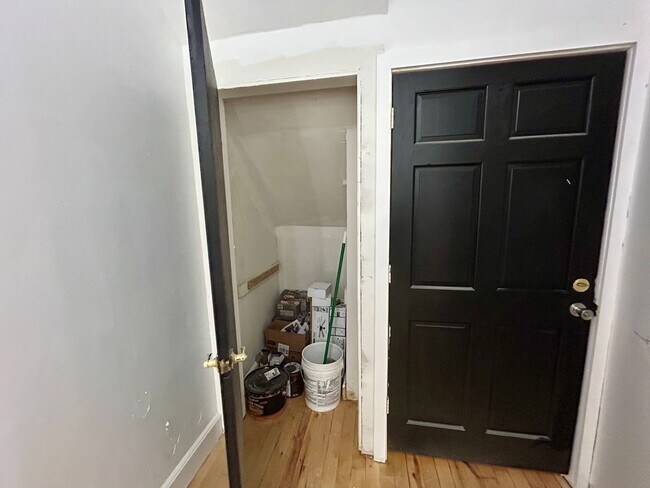 Photo - 2823 W Girard Ave Unit 2R