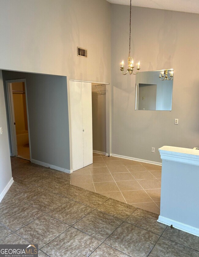 Photo - 406 Admiral's Walk Dr