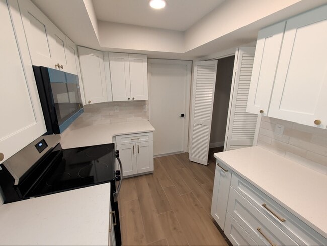 Photo - 7 Chinaberry Cir