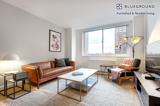 Building Photo - 60 W 66th St Rental
