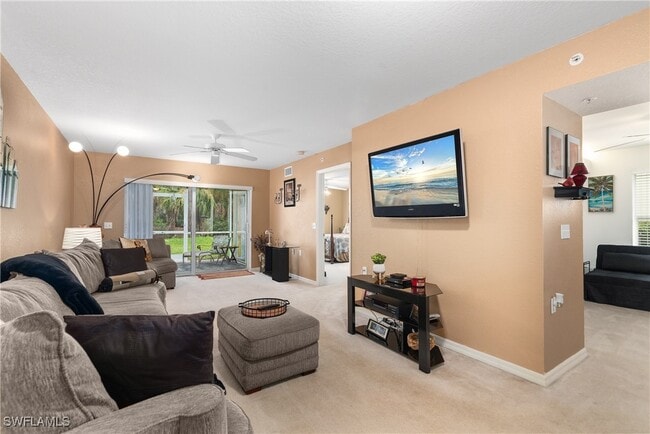Photo - 25727 Lake Amelia Way Unidad 105