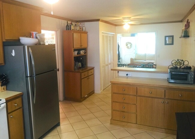 Photo - 304 Lauderdale Rd