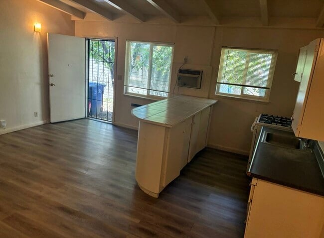 2335 Erickson St Unit Erickson St