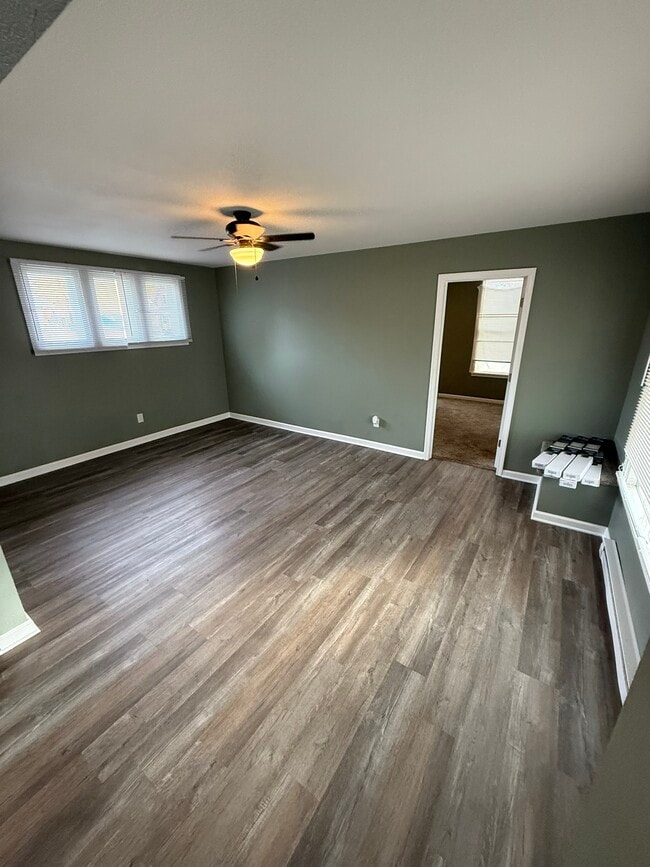 Photo - 520 Prouty Ave