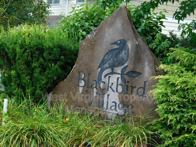 Building Photo - 198 Blackbird Village Cir Rental