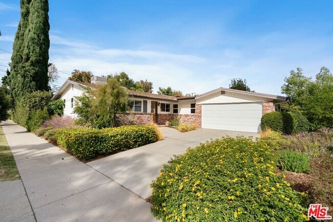 Photo - 5211 Allott Ave