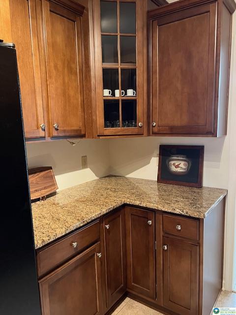 Photo - 40 Hillside Ct S