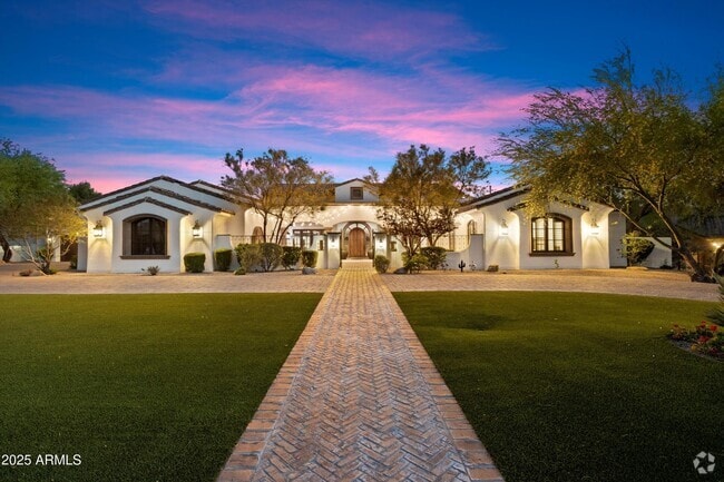 Building Photo - 8515 E Sutton Dr Rental