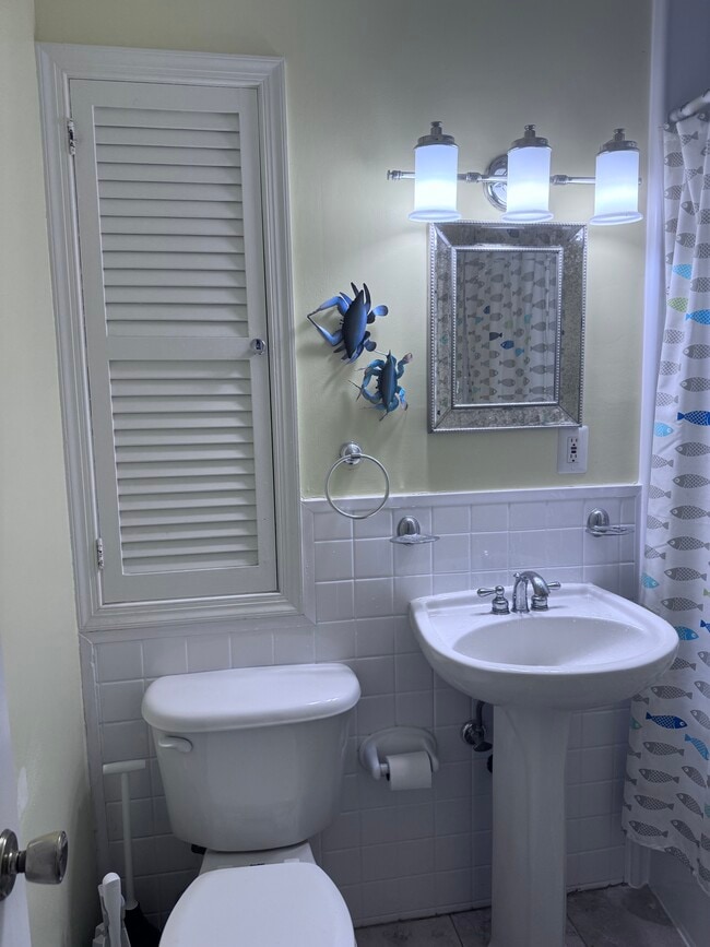 Photo - 5120 Sideburn Rd