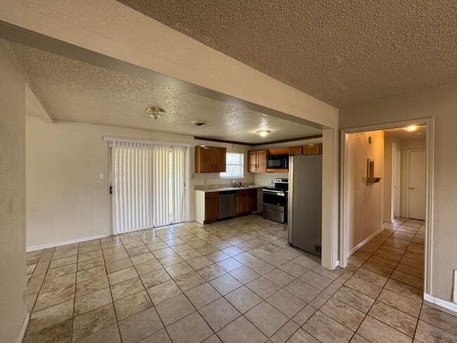 Photo - 3-Bedroom House for Rent in Killeen