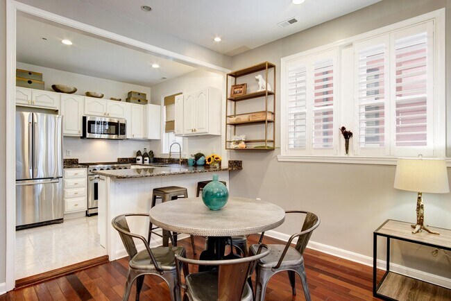 Photo - 1907 11th St NW