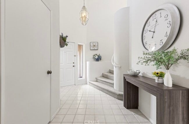 1232 Mission Pl