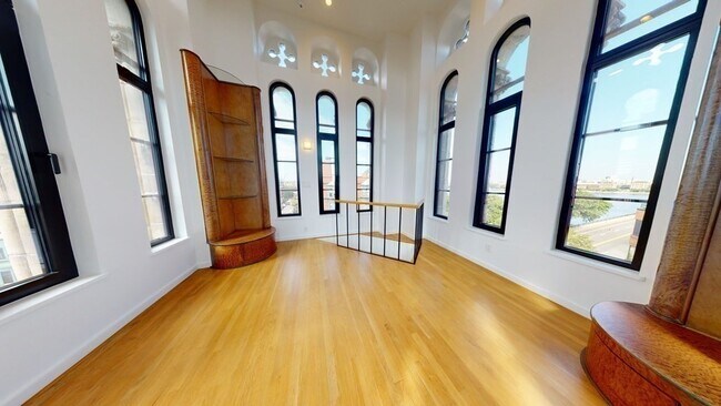 Photo - 6 Massachusetts Ave Unidad TOWER