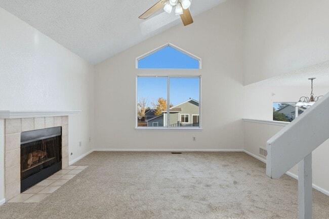 Photo - 3 bed 2 1/2 bath Split level home in Found...