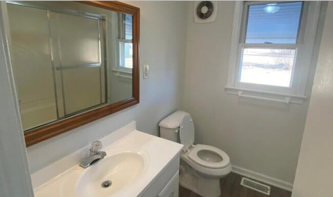 Building Photo - 1138 Live Oak Church Rd