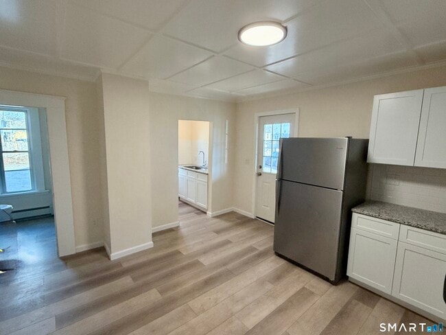 Photo - 690 Main St Unit 1